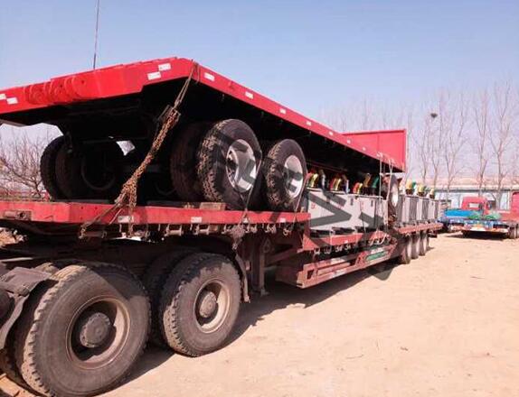 50吨充气轮胎拖车